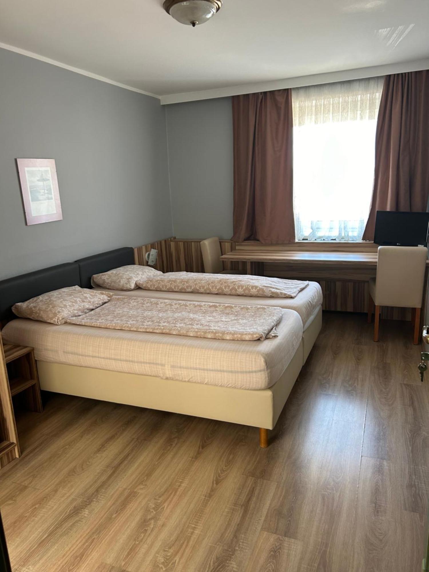 "Am Limes" Hotel Эннс Экстерьер фото