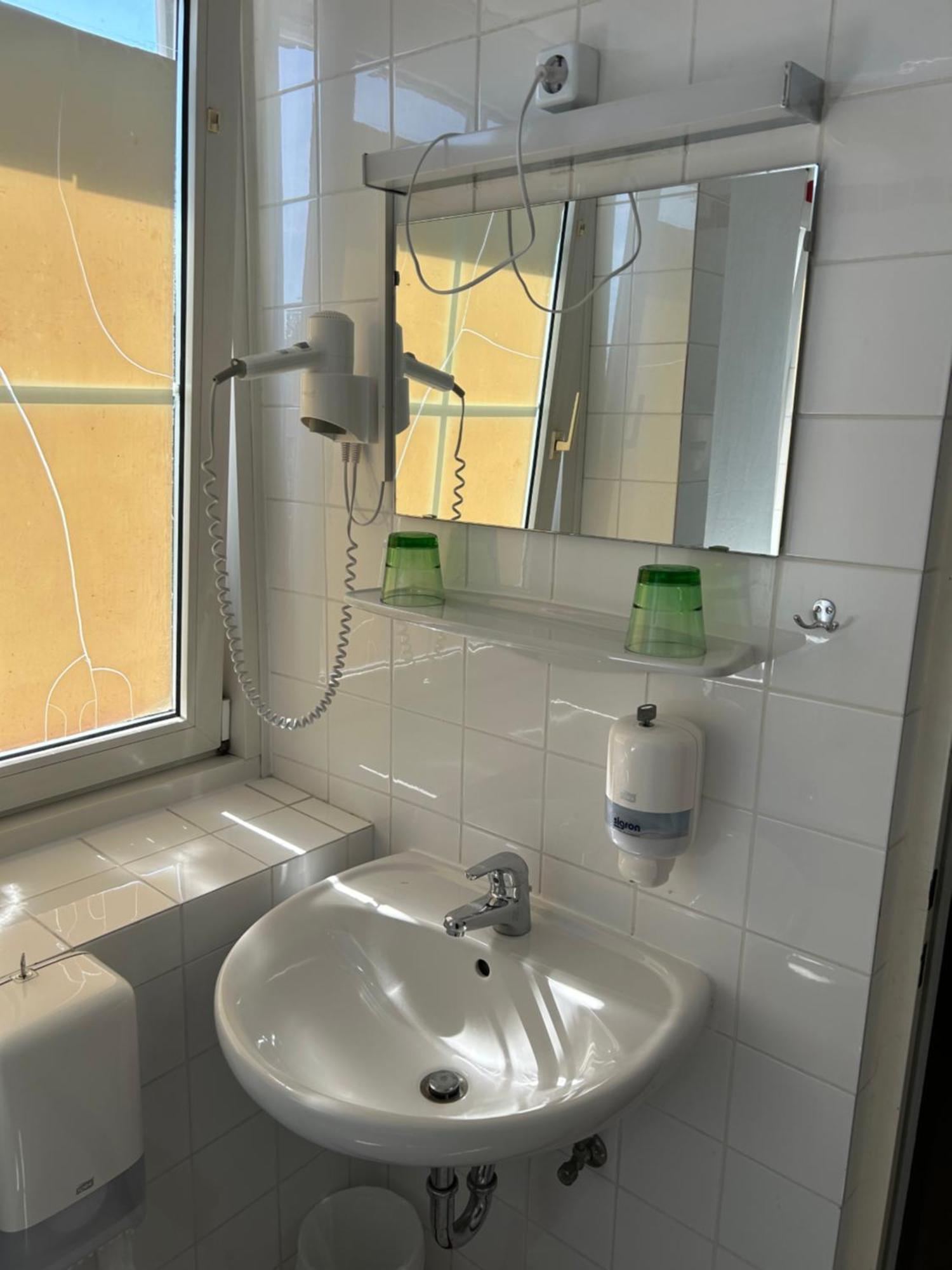 "Am Limes" Hotel Эннс Экстерьер фото