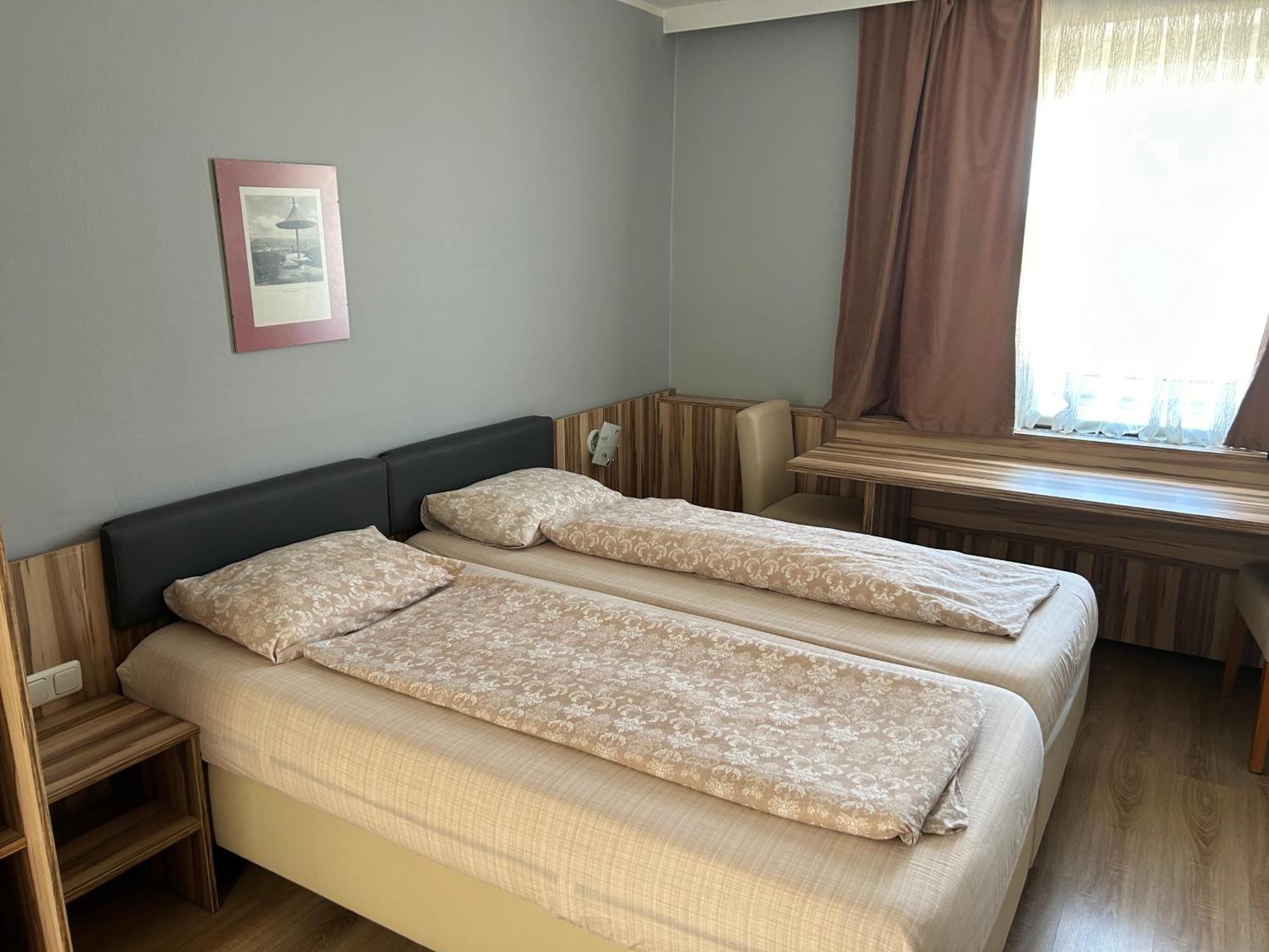 "Am Limes" Hotel Эннс Экстерьер фото